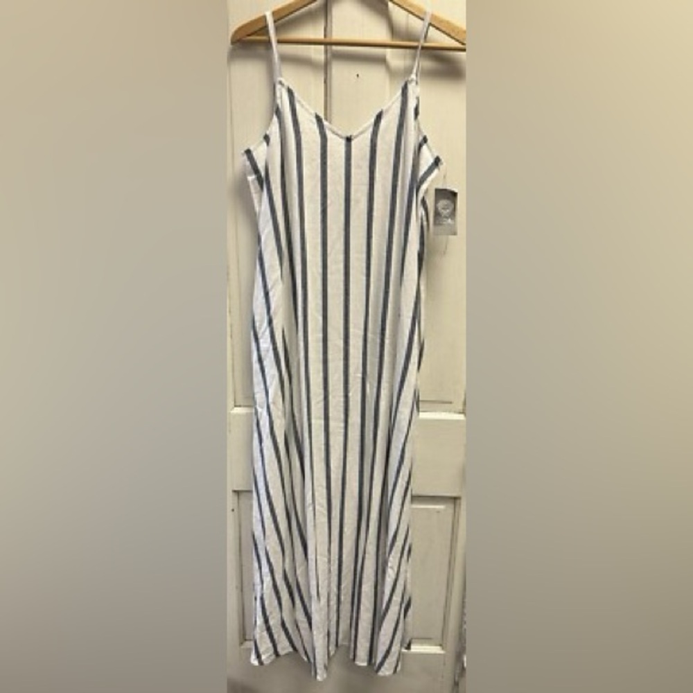 Vince Camuto Linen Blend White Blue Striped Maxi Dress